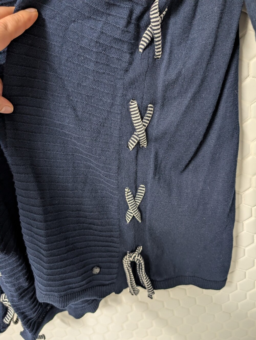 Nwt! Olsen Navy Long Sleeve Knit Sweater with Side Ties - Picture 5 of 11
